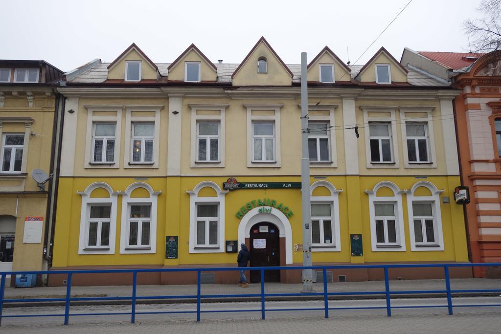 Restaurace Alvi Otel Ostrava Dış mekan fotoğraf
