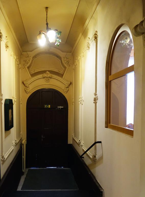 Restaurace Alvi Otel Ostrava Dış mekan fotoğraf